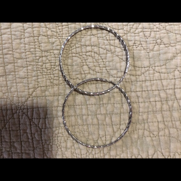 Silver hoop earrings New - Picture 1 of 1